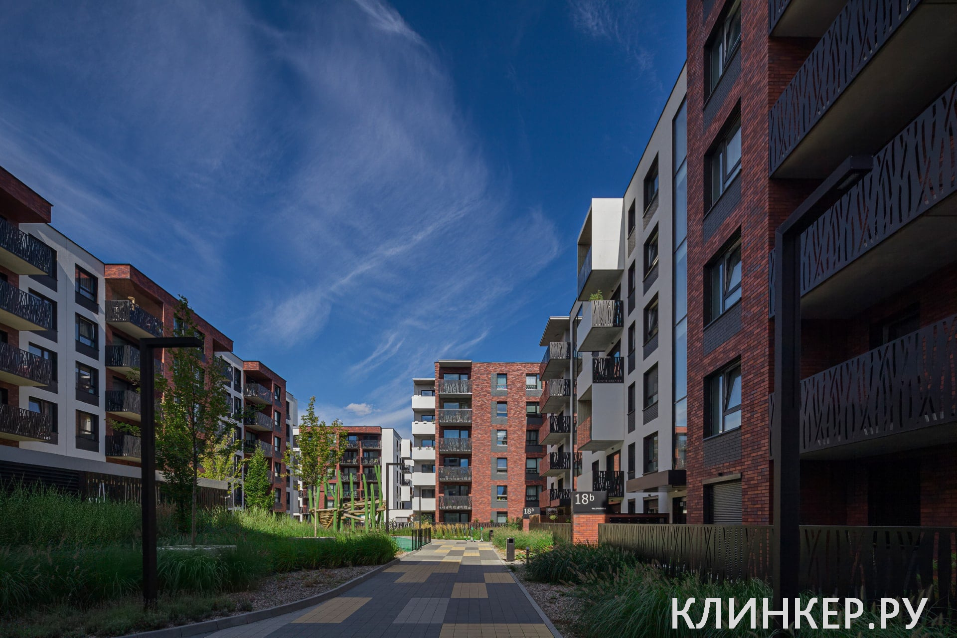 plitka-hf39-red-square-nf10_17