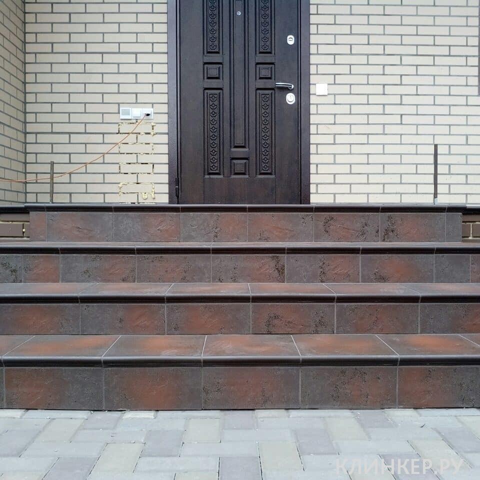 semir-brown-uglovaya-klinkernaya-stupen-prostaya-300x300x11_5