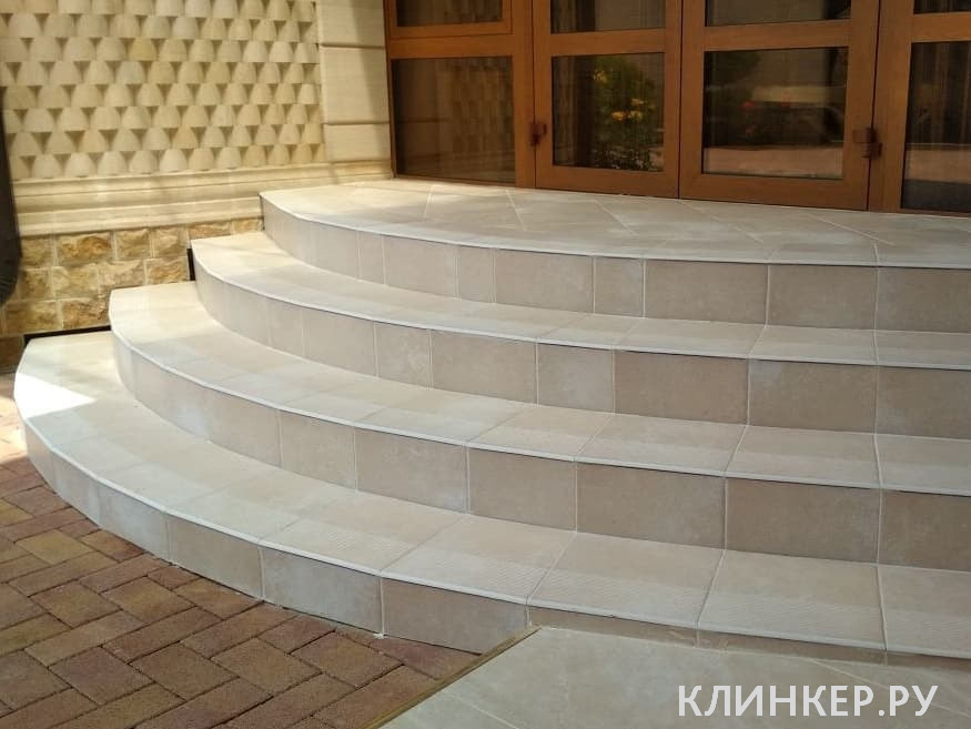 scandiano-beige-frontalnaya-klinkernaya-stupen-s-kapinosom-330x299x11_4