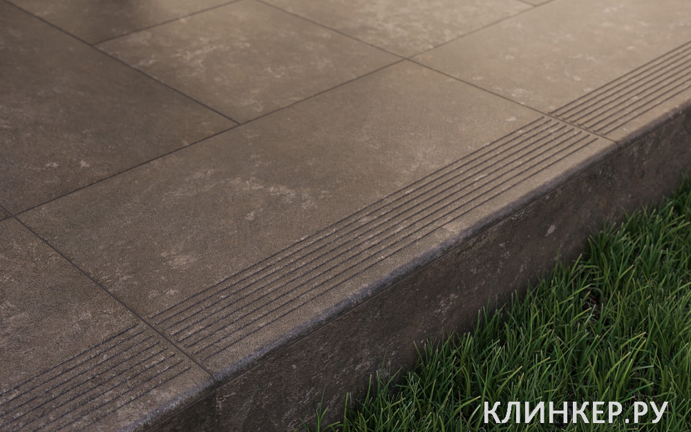 ilario-brown-uglovaya-klinkernaya-stupen-s-kapinosom-330x330x11_5